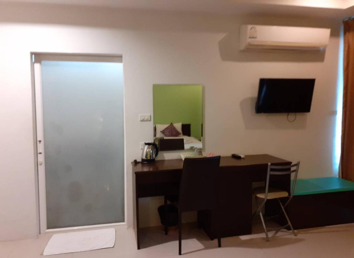 นิชา เรสซิเดนซ์ Hotel หาดกมลา ภายนอก รูปภาพ