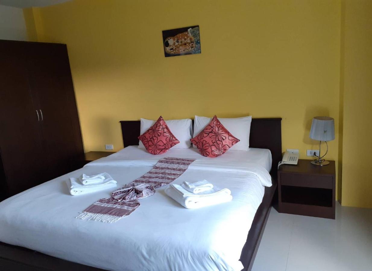 นิชา เรสซิเดนซ์ Hotel หาดกมลา ภายนอก รูปภาพ