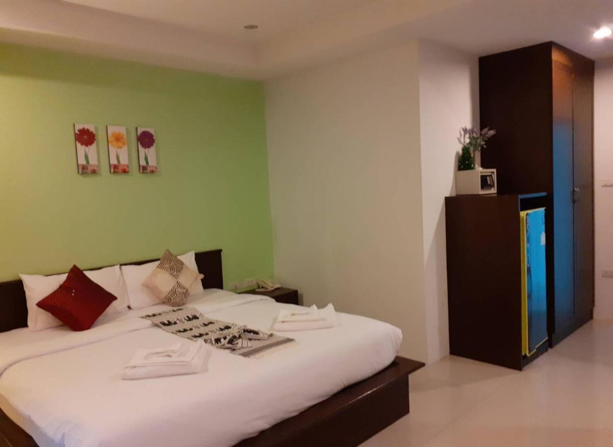 นิชา เรสซิเดนซ์ Hotel หาดกมลา ภายนอก รูปภาพ