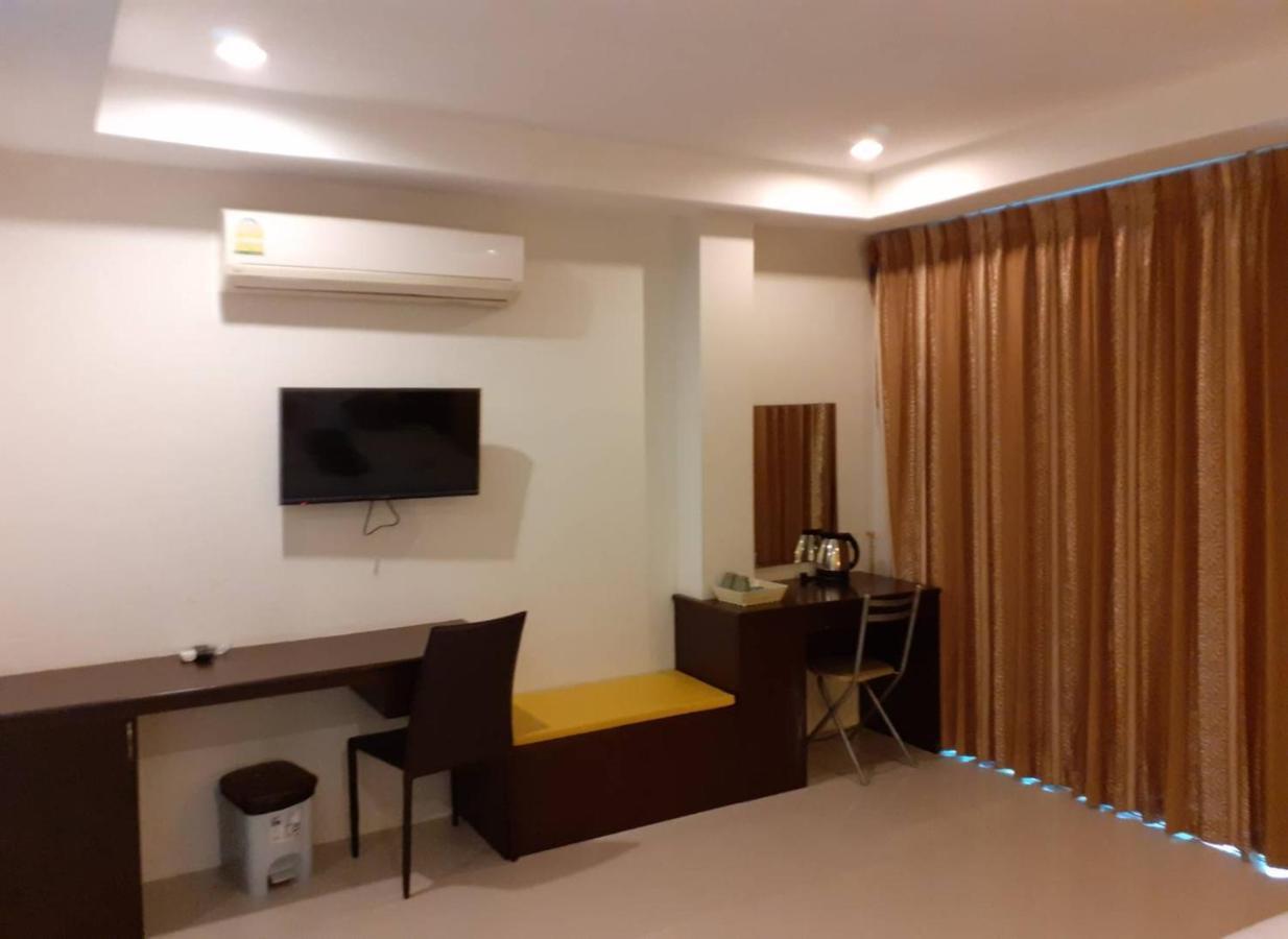 นิชา เรสซิเดนซ์ Hotel หาดกมลา ภายนอก รูปภาพ